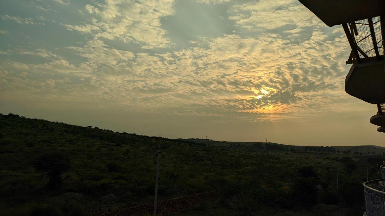Kanthi Resorts Badami Bāgalkot Dış mekan fotoğraf