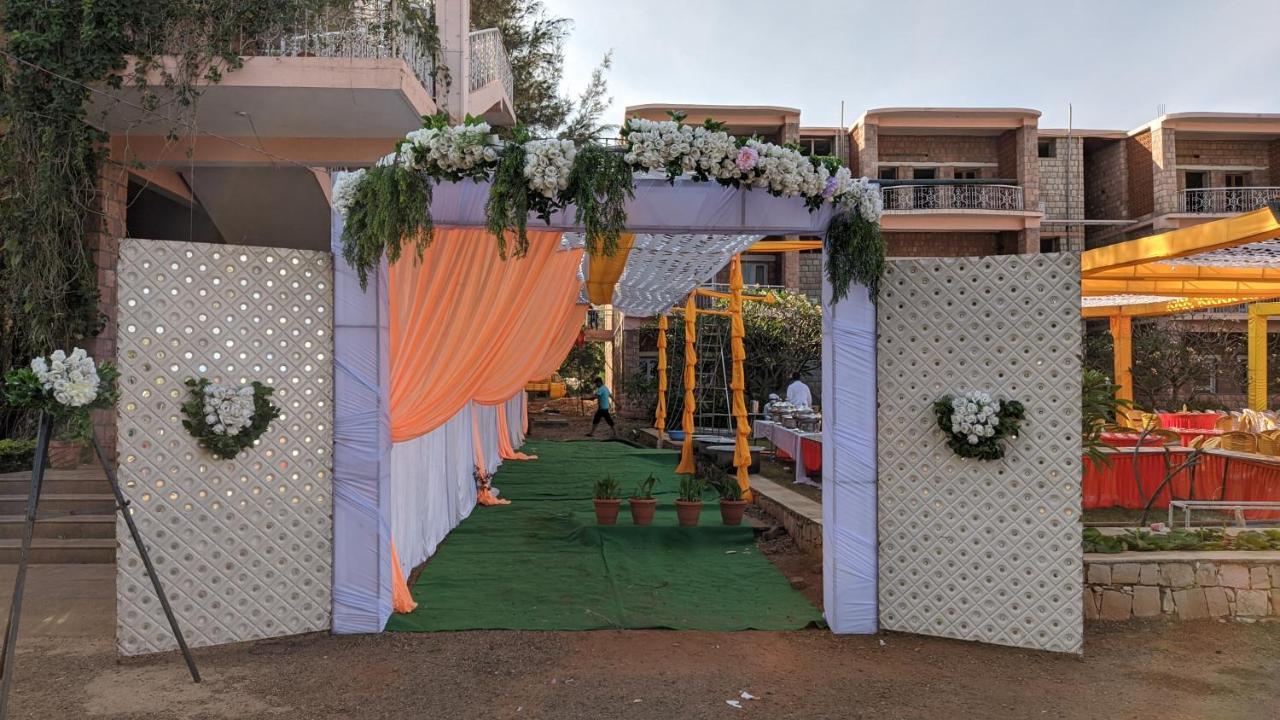Kanthi Resorts Badami Bāgalkot Dış mekan fotoğraf